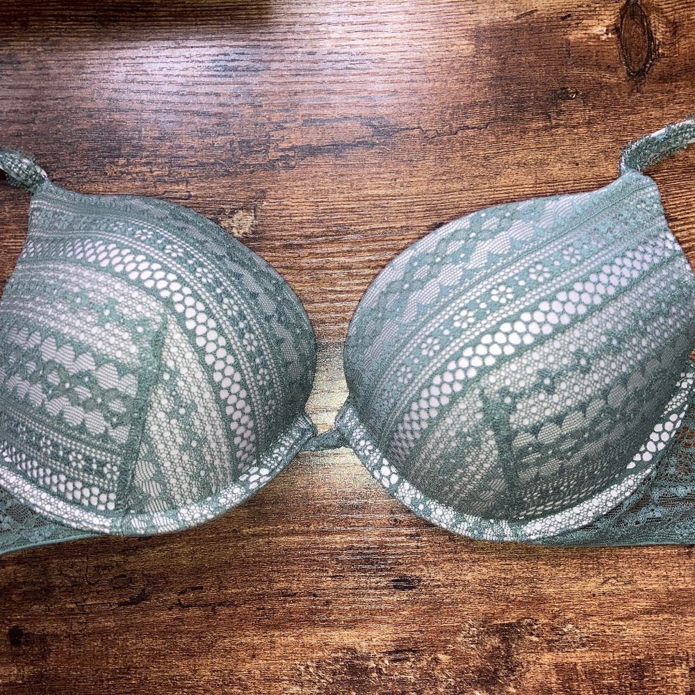 Victoria secret push up bra